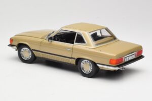 Mercedes 350 SL R107 Kuldne Sun Star 1:18 MB004 Metall - pilt 7/8