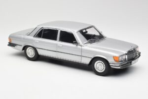 Mercedes 450 SEL 6.9 W116 Hõbe Revell 1:18 8955 Metall - pilt 6/8