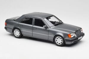 Mercedes 500 E W124 Pearl Hall Norev 1:18 183946 Metall - pilt 6/8