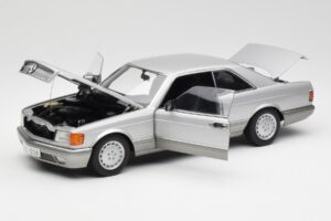 Mercedes 500 SEC C126 Hõbedane AUTOart 1:18 76212 Metall - pilt 2/8