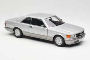 Mercedes 500 SEC C126 Hõbedane AUTOart 1:18 76212 Metall - pilt 6/8