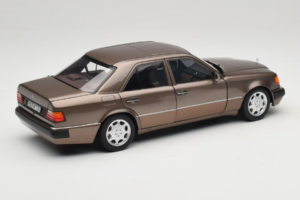 Mercedes 500E W124 Impala Metallic Norev 1:18 183954 Metall - pilt 3/8