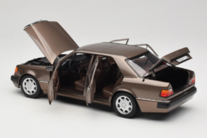 Mercedes 500E W124 Impala Metallic Norev 1:18 183954 Metall - pilt 5/8