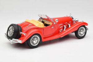 Mercedes 500K Roadster Punane Bburago 1:18 3020 Metall - pilt 3/8