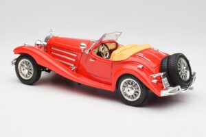 Mercedes 500K Roadster Punane Bburago 1:18 3020 Metall - pilt 7/8