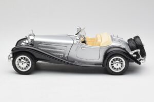 Mercedes 500K Roadster Hõbedane Bburago 1:18 3020-M1 Metall - pilt 4/8