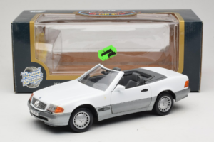 Mercedes 500 SL R129 Valge Roadtough 1:18 92048 Metall - pilt 8/8