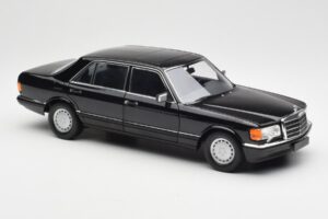 Mercedes 560 SEL W126 Must Diileri Väljaanne Norev 1:18 B66040599 Metall - pilt 6/8