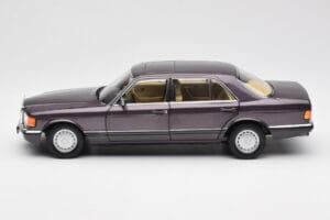 Mercedes 560 SEL W126 Lilla Metallic Norev 1:18 183544 Metall - pilt 4/8