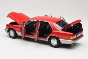 Mercedes 560 SEL W126 Punane Norev 1:18 183463 Metall - pilt 5/8
