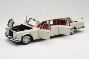 Mercedes 600 Pullman W100 Helehall NZG 1:18 B66040708 Metall - pilt 2/8
