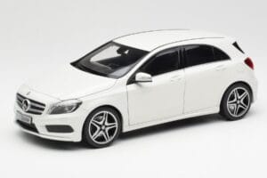 Mercedes A-Class W176 Cirrus Valge Norev 1:18 B66960126 Metall