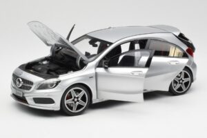 Mercedes A-Class W176 Polar Hõbe Norev 1:18 B66960139 Metall - pilt 2/8