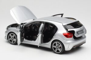 Mercedes A-Class W176 Polar Hõbe Norev 1:18 B66960139 Metall - pilt 5/8