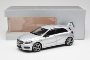 Mercedes A-Class W176 Polar Hõbe Norev 1:18 B66960139 Metall - pilt 8/8