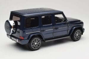 Mercedes AMG G 63 L W465 Tumedsinine Norev 1:18 B66960663 Metall - pilt 3/8