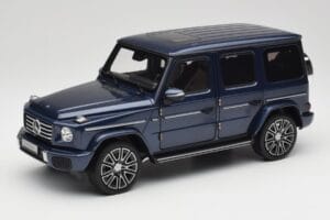 Mercedes AMG G 63 L W465 Tumedsinine Norev 1:18 B66960663 Metall