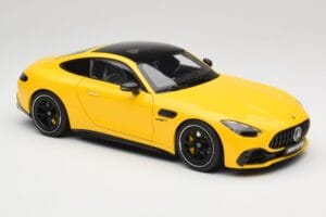 Mercedes AMG GT 43 C192 Turbo Sun Yellow NZG 1:18 B66960587 Metall - pilt 6/8