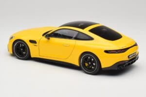 Mercedes AMG GT 43 C192 Turbo Sun Yellow NZG 1:18 B66960587 Metall - pilt 7/8