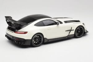 Mercedes AMG GT C190 Black Series Designo Diamond Valge Metallic Minichamps 1:18 155032022 Metall - pilt 2/6