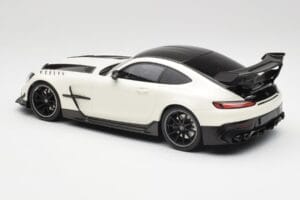 Mercedes AMG GT C190 Black Series Designo Diamond Valge Metallic Minichamps 1:18 155032022 Metall - pilt 5/6