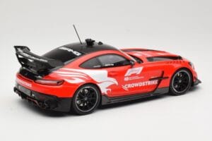 Mercedes AMG GT C190 Black Series Safety Car F1 2022 Minichamps 1:18 155032090 Metall - pilt 2/6