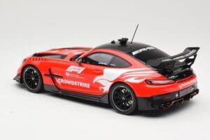 Mercedes AMG GT C190 Black Series Safety Car F1 2022 Minichamps 1:18 155032090 Metall - pilt 5/6