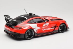 Mercedes AMG GT C190 Black Series Safety Car F1 2024 Minichamps 1:18 110032090 Metall - pilt 3/8