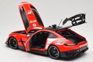 Mercedes AMG GT C190 Black Series Safety Car F1 2024 Minichamps 1:18 110032090 Metall - pilt 5/8