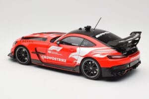 Mercedes AMG GT C190 Black Series Safety Car F1 2024 Minichamps 1:18 110032090 Metall - pilt 7/8