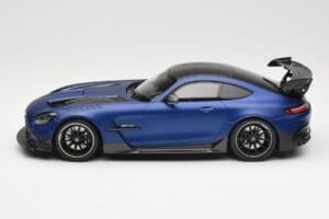Mercedes AMG GT C190 Black Series Spectral Blue Magno Minichamps 1:18 155032021 Metall - pilt 3/6