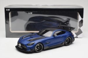 Mercedes AMG GT C190 Black Series Spectral Blue Magno Minichamps 1:18 155032021 Metall - pilt 6/6