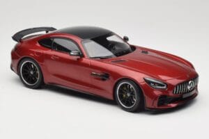 Mercedes AMG GT R C190 Jupiter Red Metallic Minichamps 1:18 155036027 Metall - pilt 4/6
