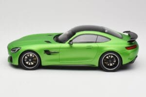 Mercedes AMG GT R C190 Matt Roheline Minichamps 1:18 155036020 Metall - pilt 3/6