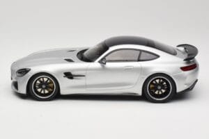 Mercedes AMG GT R C190 Hõbedane Minichamps 1:18 155036025 Metall - pilt 3/6