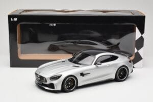 Mercedes AMG GT R C190 Hõbedane Minichamps 1:18 155036025 Metall - pilt 6/6