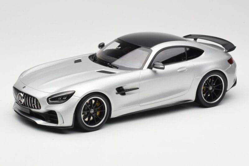 Mercedes AMG GT R C190 Hõbedane Minichamps 1:18 155036025 Metall