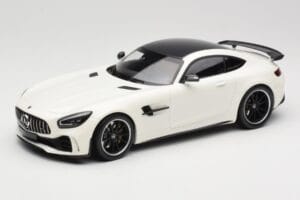 Mercedes AMG GT R C190 Valge Metallic Minichamps 1:18 155036028 Metall