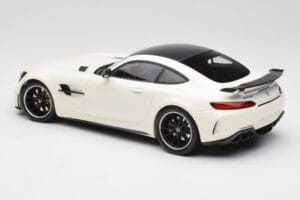 Mercedes AMG GT R C190 Valge Metallic Minichamps 1:18 155036028 Metall - pilt 5/6