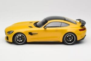 Mercedes AMG GT R C190 Kollane Minichamps 1:18 155036021 Metall - pilt 3/6
