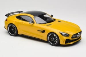 Mercedes AMG GT R C190 Kollane Minichamps 1:18 155036021 Metall - pilt 4/6