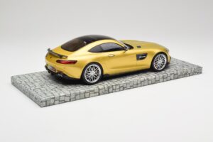 Mercedes Brabus AMG GT S C190 600 Desert Kuldne Minichamps 1:18 107032522 Metall - pilt 2/6