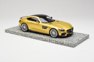 Mercedes Brabus AMG GT S C190 600 Desert Kuldne Minichamps 1:18 107032522 Metall - pilt 4/6