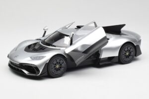 Mercedes AMG One Hightech Hõbedane NZG 1:18 B66961043 Metall - pilt 2/8