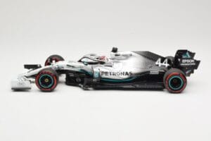 Mercedes AMG Petronas W10 #44 L. Hamilton Winner German GP 2019 Minichamps 1:18 110191144 Metall - pilt 3/6