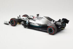 Mercedes AMG Petronas W10 #44 L. Hamilton Winner German GP 2019 Minichamps 1:18 110191144 Metall - pilt 5/6