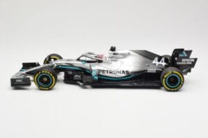 Mercedes AMG Petronas W10 #44 L. Hamilton Winner Chinese GP 2019 Minichamps 1:18 110190344 Metall - pilt 3/6