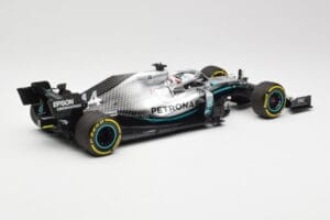Mercedes AMG Petronas W10 #44 L. Hamilton F1 World Champion 2019 Minichamps 1:18 110190044 Metall - pilt 2/6
