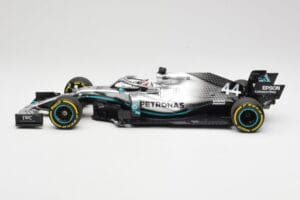Mercedes AMG Petronas W10 #44 L. Hamilton F1 World Champion 2019 Minichamps 1:18 110190044 Metall - pilt 3/6