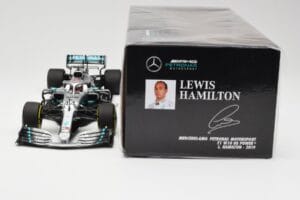 Mercedes AMG Petronas W10 #44 L. Hamilton F1 World Champion 2019 Minichamps 1:18 110190044 Metall - pilt 6/6